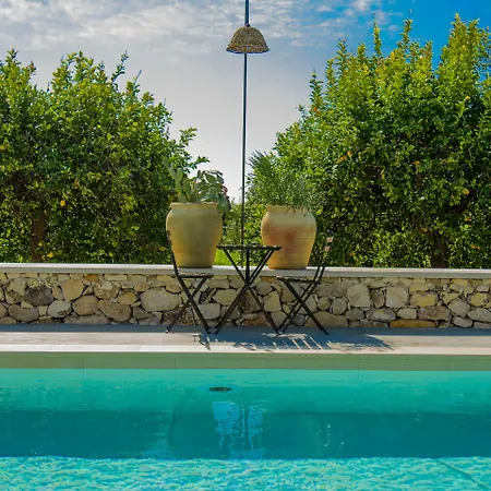 לינה וארוחת בוקר Tenuta Don Paolino אבולה