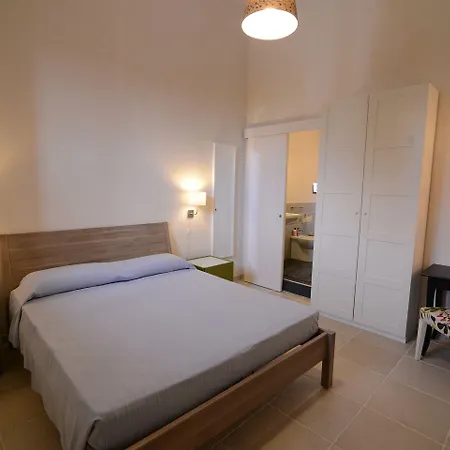 לינה וארוחת בוקר Tenuta Don Paolino אבולה