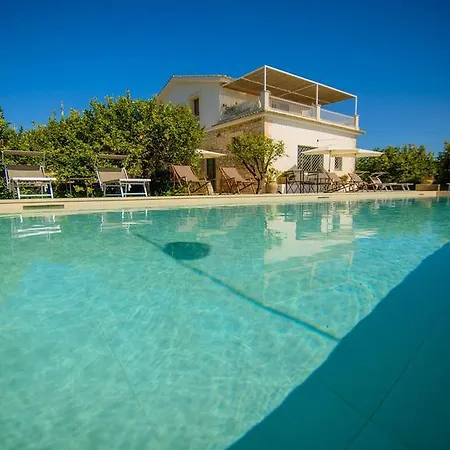 Bed & Breakfast Tenuta Don Paolino 3*
